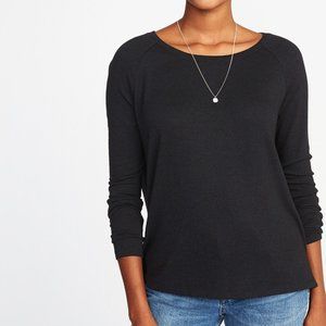 Old Navy Loose Luxe Soft-Spun Long Sleeve Tee Black